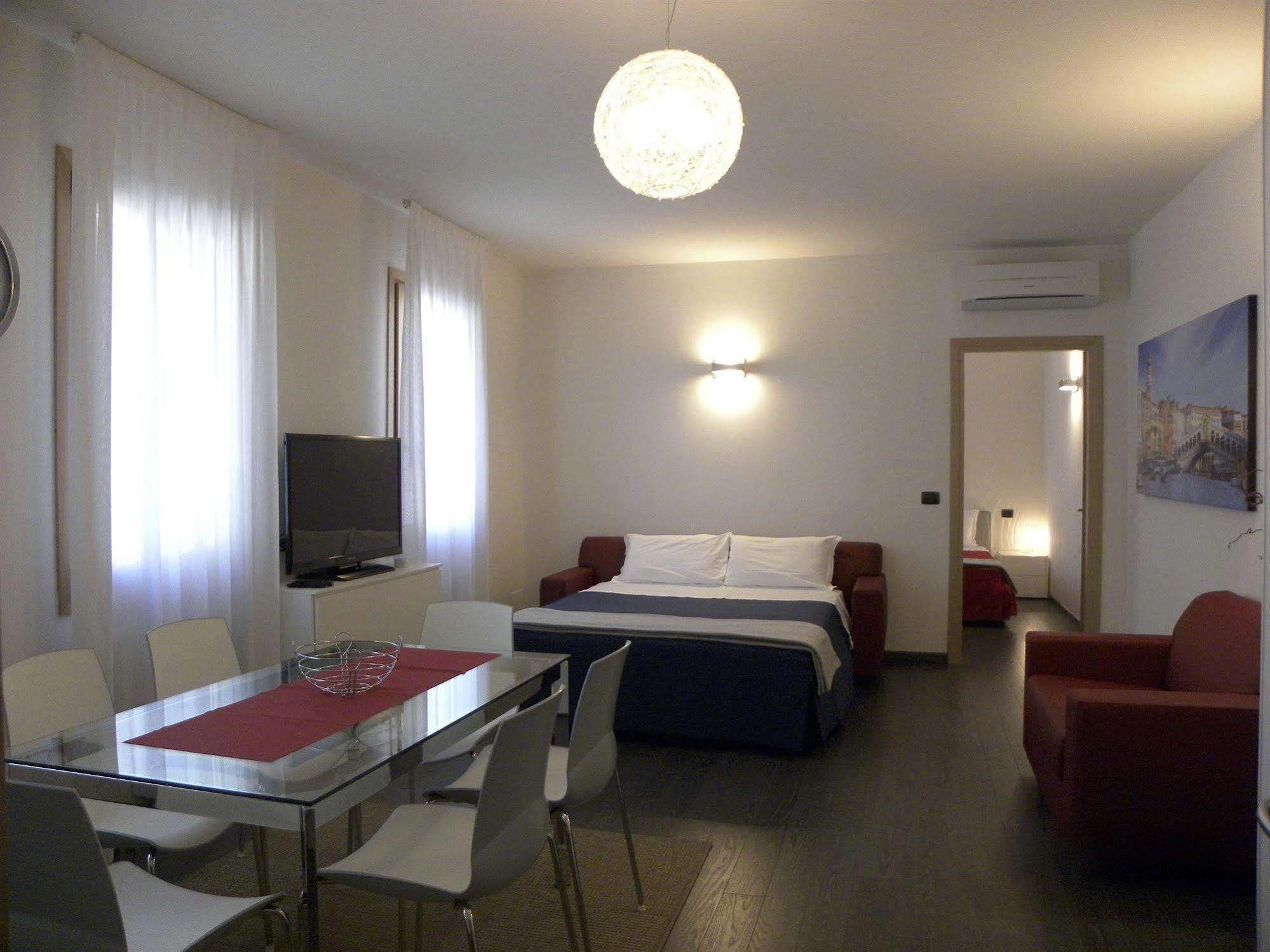 Venice Apartments Dante Mestre Eksteriør billede