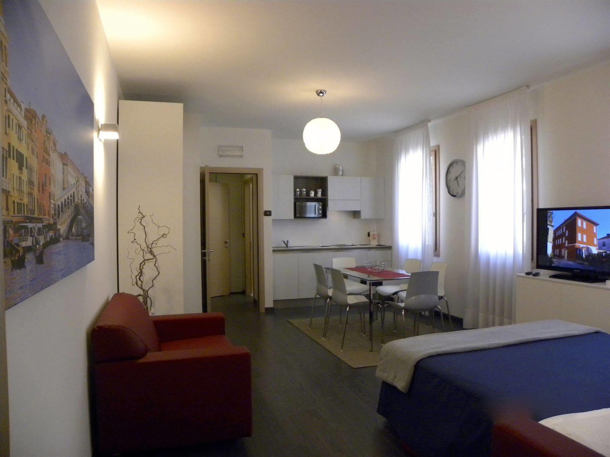 Venice Apartments Dante Mestre Eksteriør billede