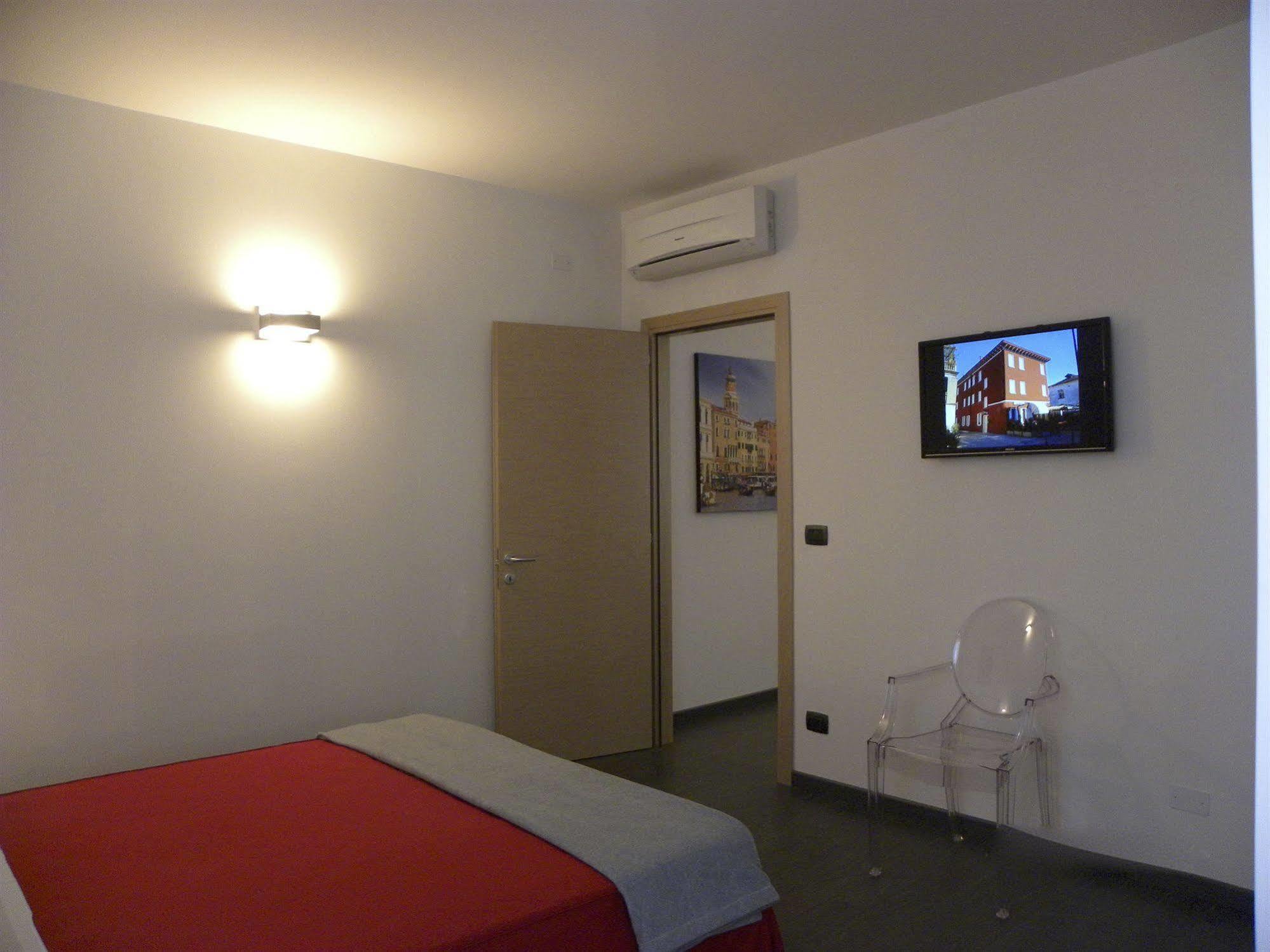 Venice Apartments Dante Mestre Eksteriør billede